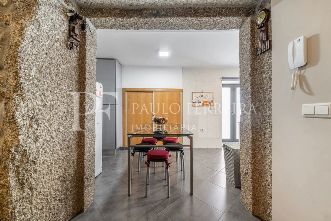 Moradia T3 para Venda em Landim Foto 26