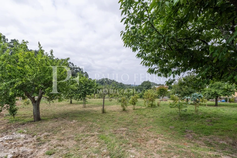 Moradia T3 para Venda em Landim Foto 5