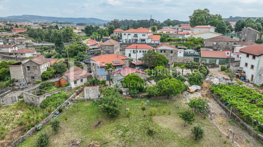 Moradia T3 para Venda em Landim Foto 10