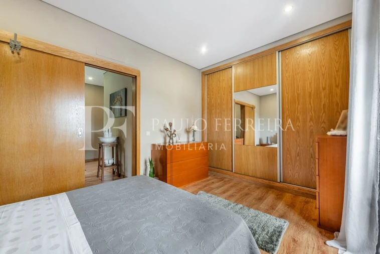 Moradia T3 para Venda em Landim Foto 34