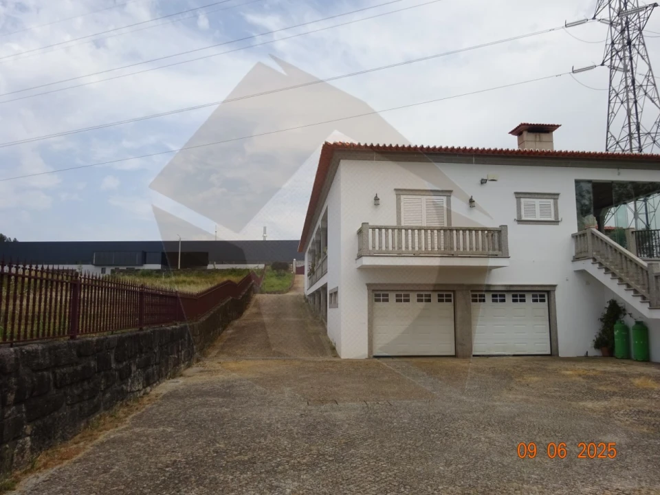 Moradia T5 para Venda em Foz do Sousa e Covelo Foto 6