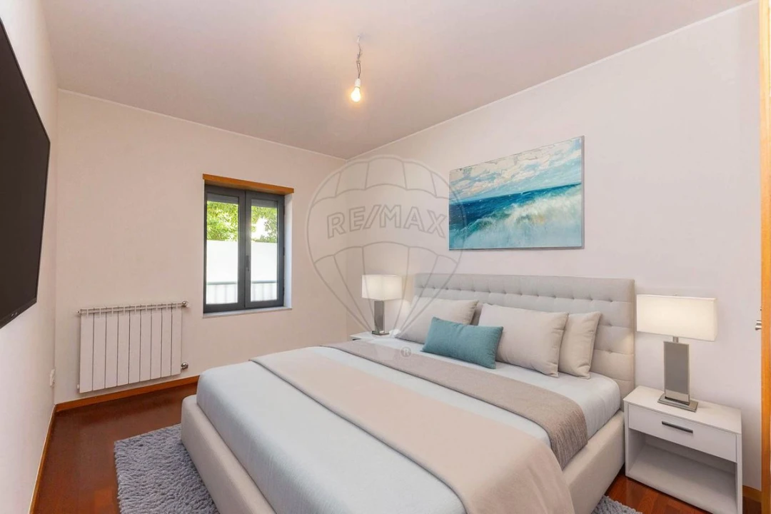 Apartamento T2 para Venda em Oliveira do Douro Foto 19