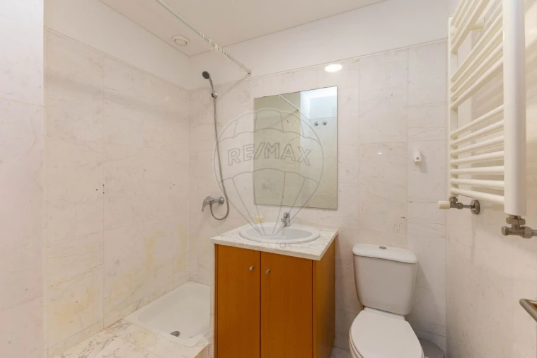 Apartamento T2 para Venda em Oliveira do Douro Foto 12