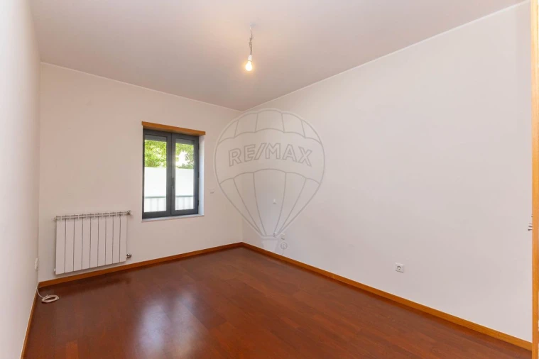 Apartamento T2 para Venda em Oliveira do Douro Foto 18