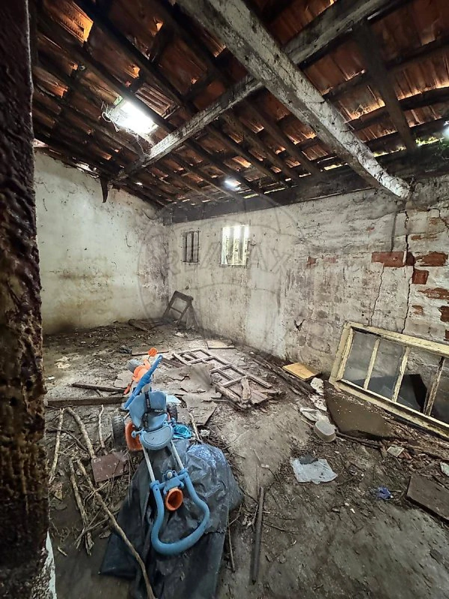 Moradia T2 para Venda em Oliveira do Douro Foto 3