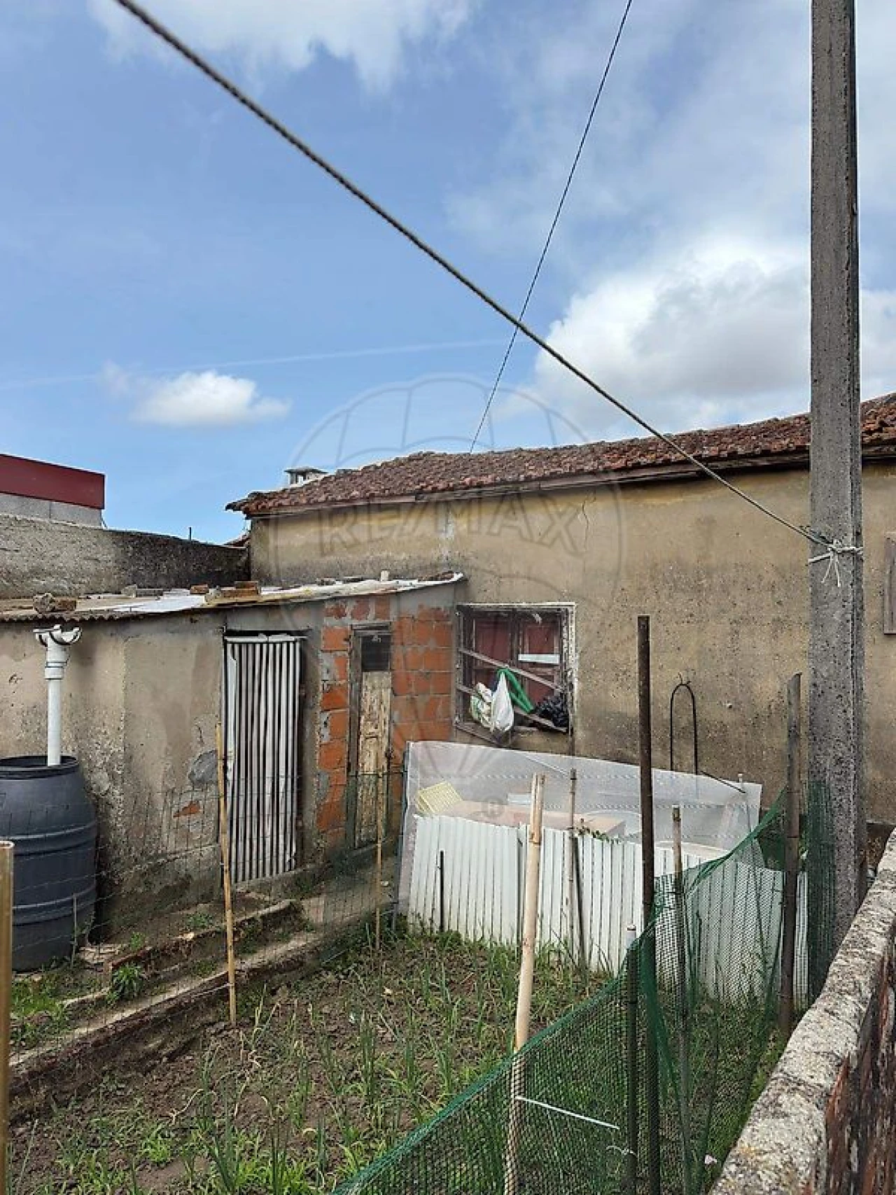 Moradia T2 para Venda em Oliveira do Douro Foto 1