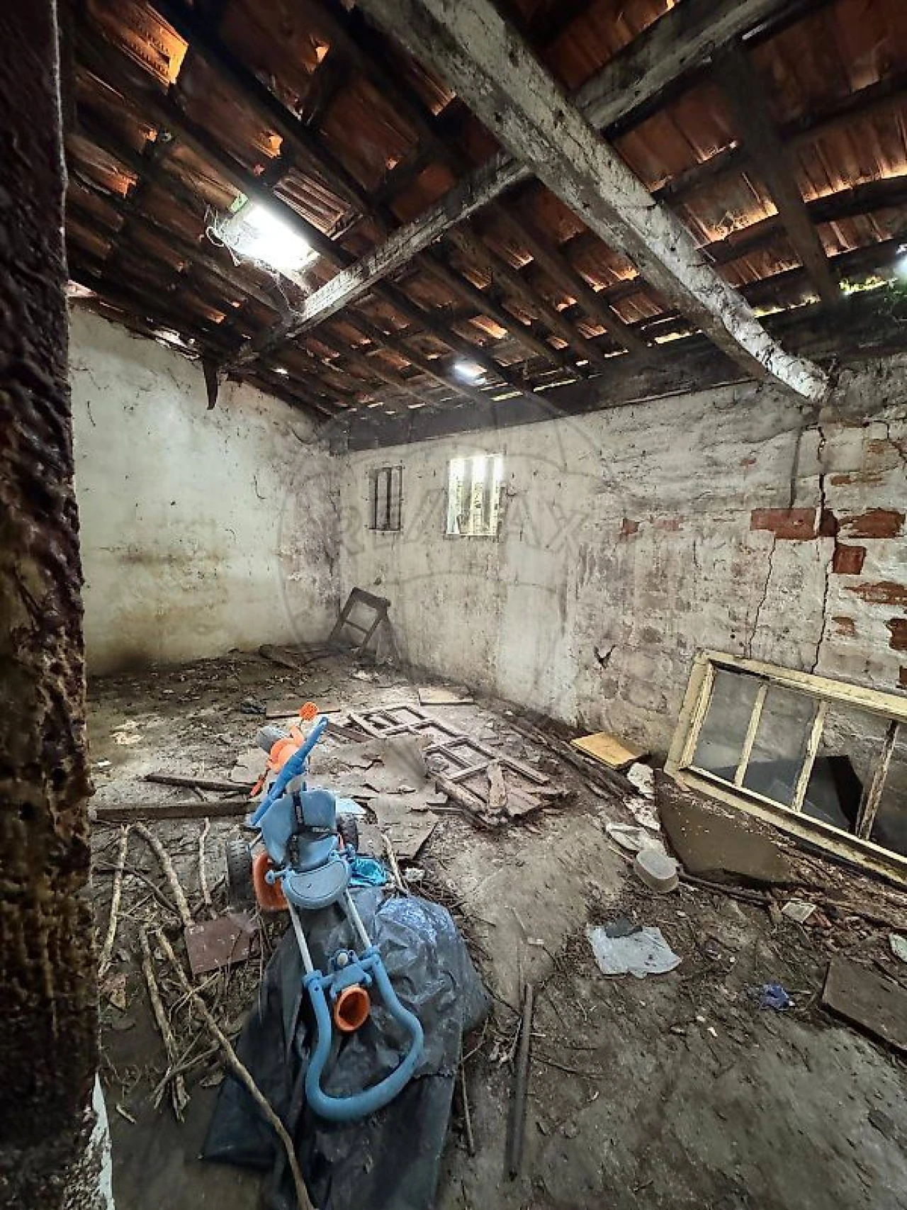 Moradia T2 para Venda em Oliveira do Douro Foto 3