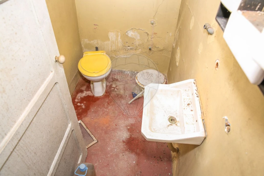 Prédio para Venda em Sacavém e Prior Velho Foto 28