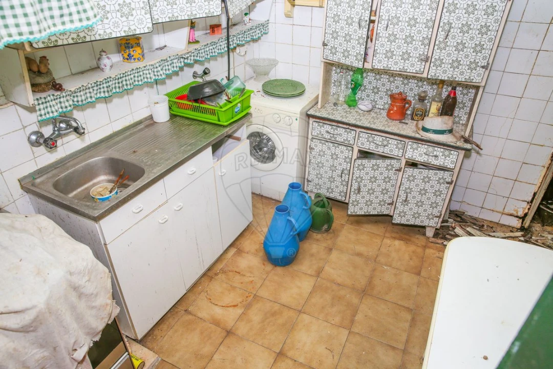 Prédio para Venda em Sacavém e Prior Velho Foto 19