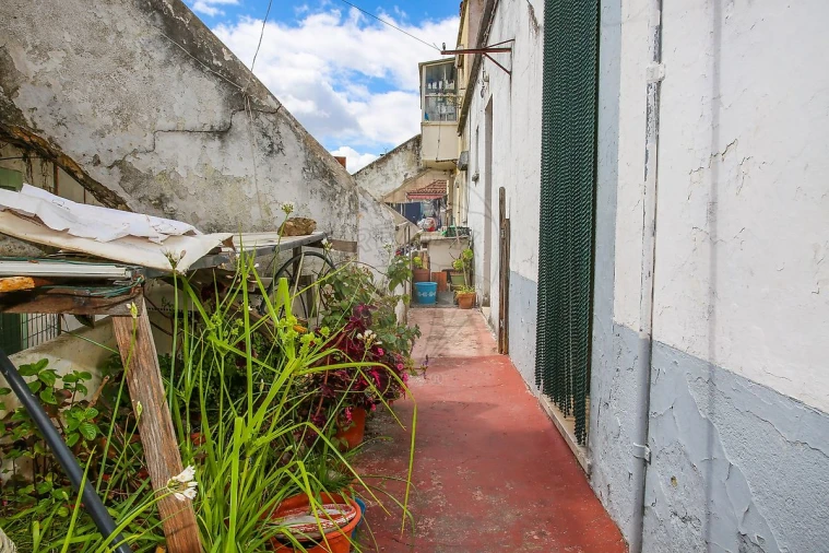Prédio para Venda em Sacavém e Prior Velho Foto 34