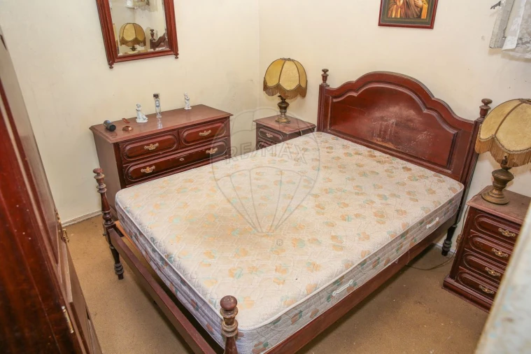 Prédio para Venda em Sacavém e Prior Velho Foto 15