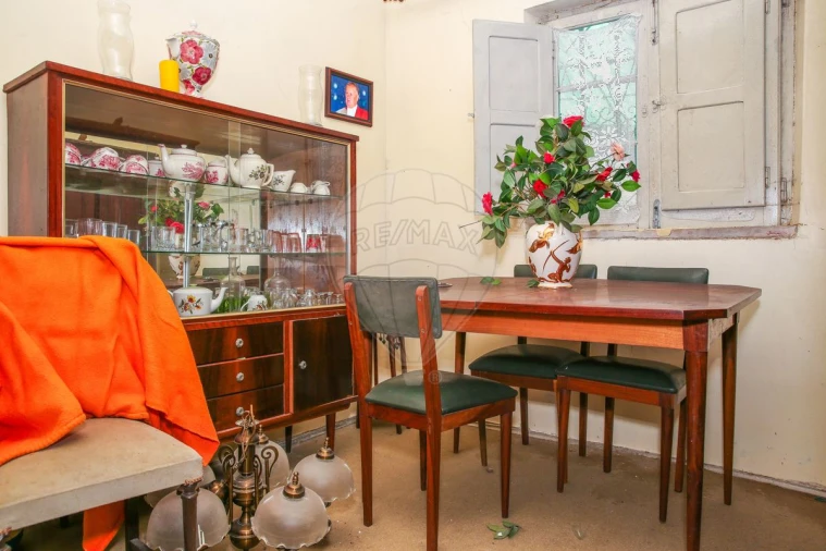 Prédio para Venda em Sacavém e Prior Velho Foto 14