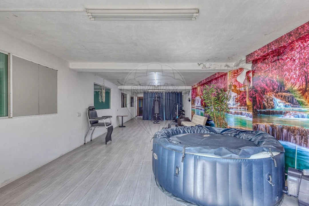 Moradia T4 para Venda em Rio Mau e Arcos Foto 28