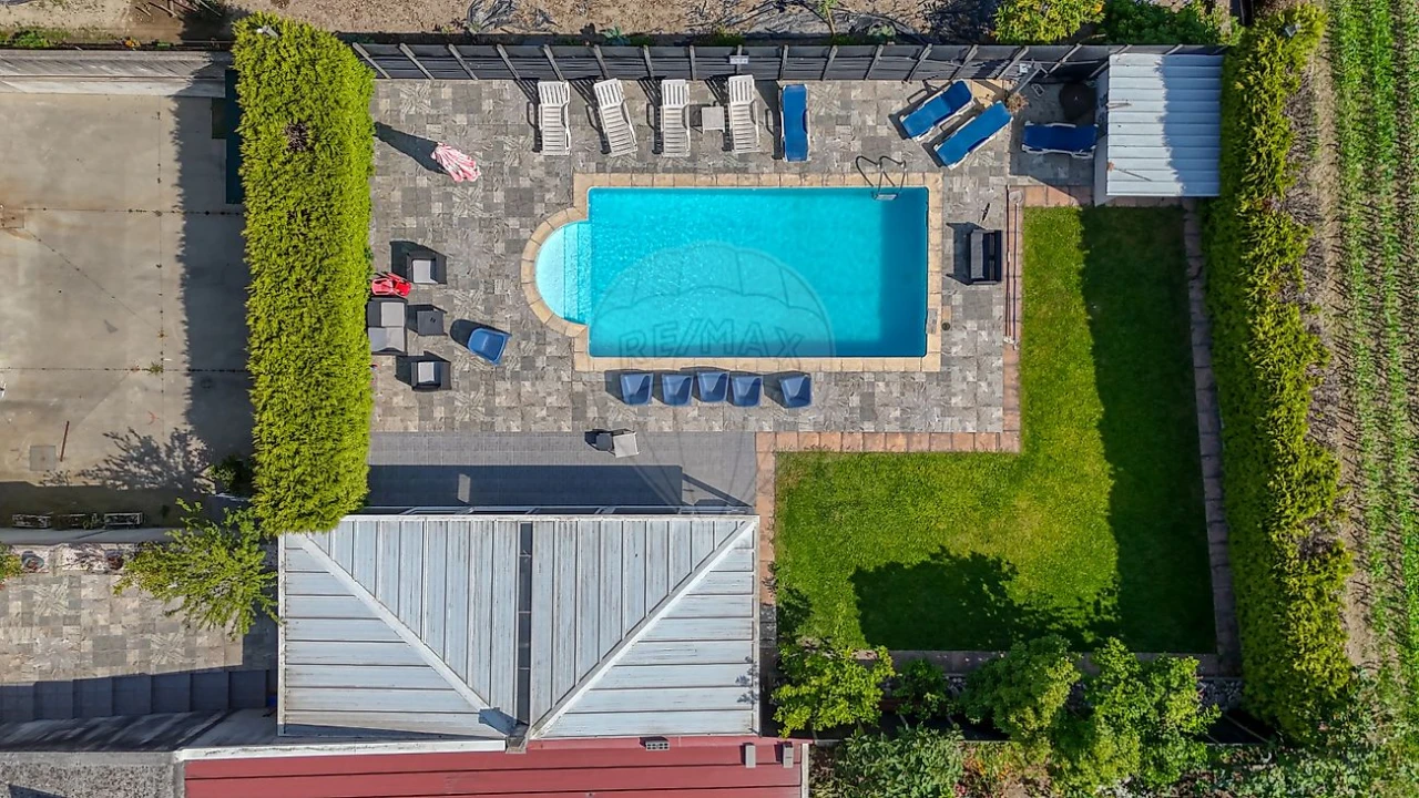 Moradia T4 para Venda em Rio Mau e Arcos Foto 9