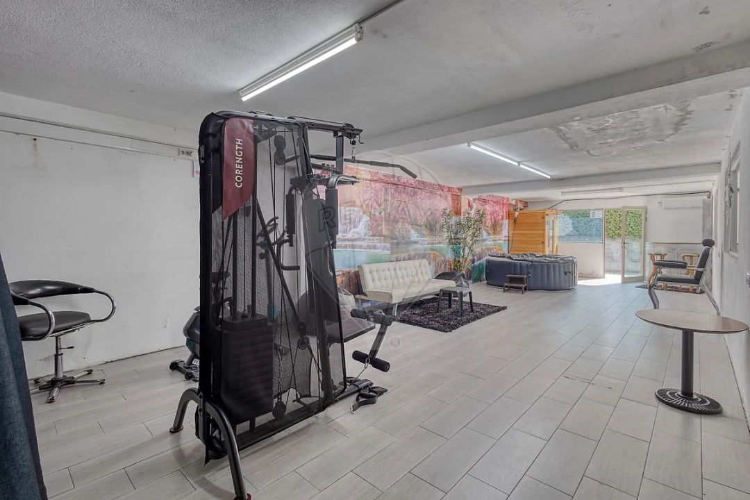 Moradia T4 para Venda em Rio Mau e Arcos Foto 35