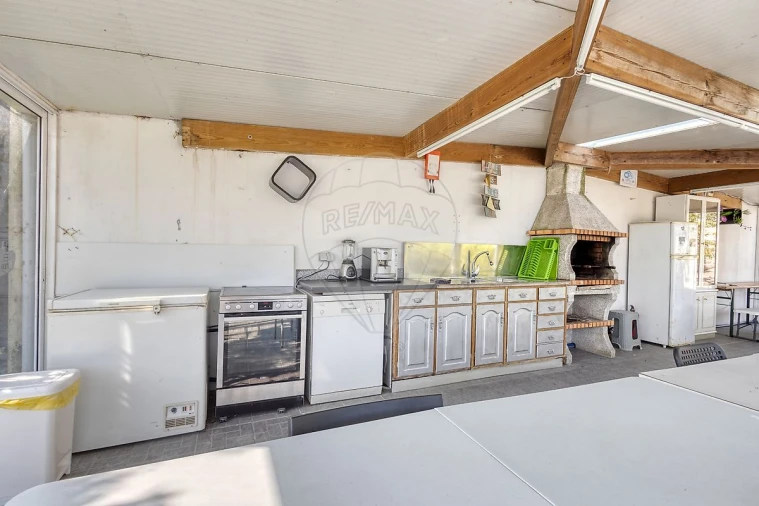 Moradia T4 para Venda em Rio Mau e Arcos Foto 30