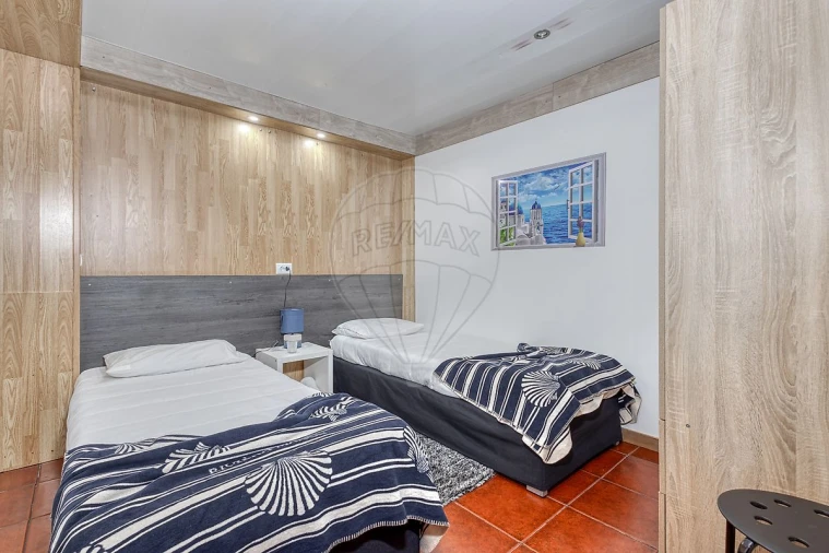 Moradia T4 para Venda em Rio Mau e Arcos Foto 18