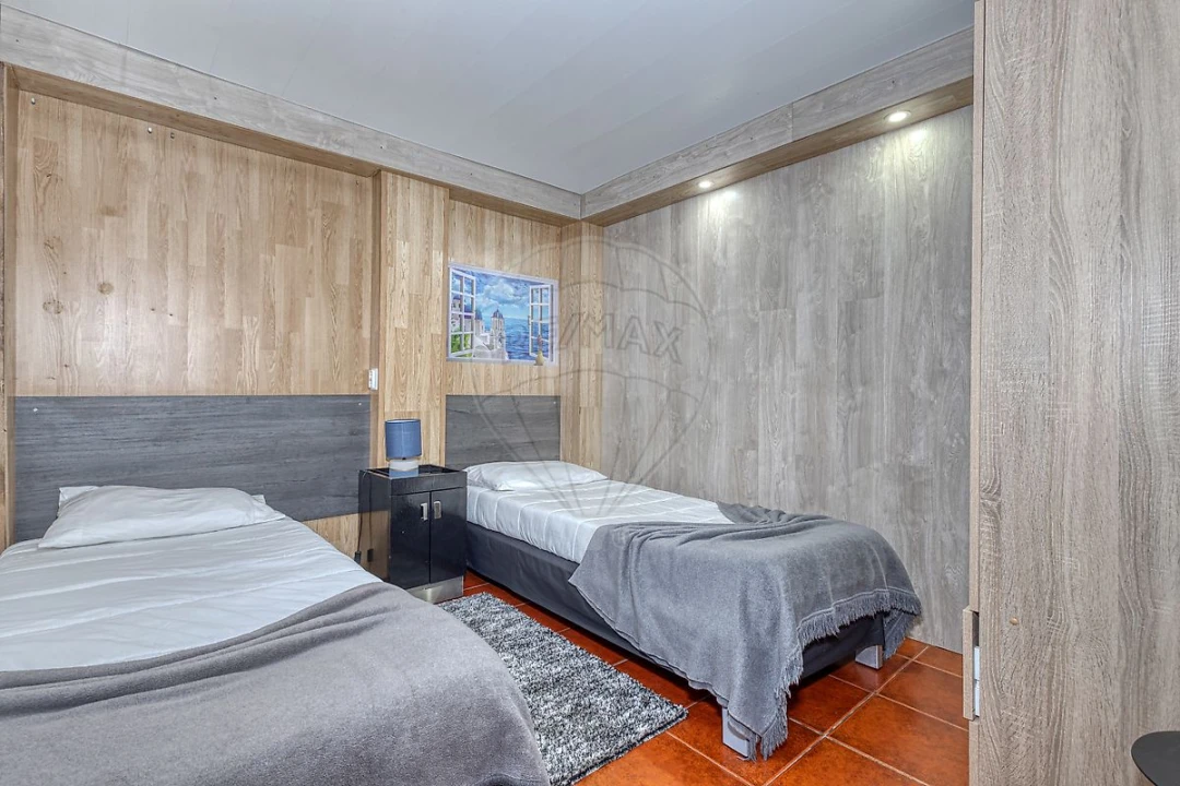 Moradia T4 para Venda em Rio Mau e Arcos Foto 21