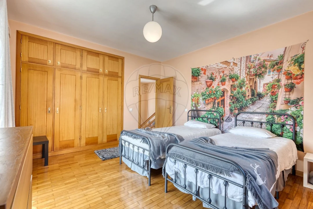 Moradia T4 para Venda em Rio Mau e Arcos Foto 41