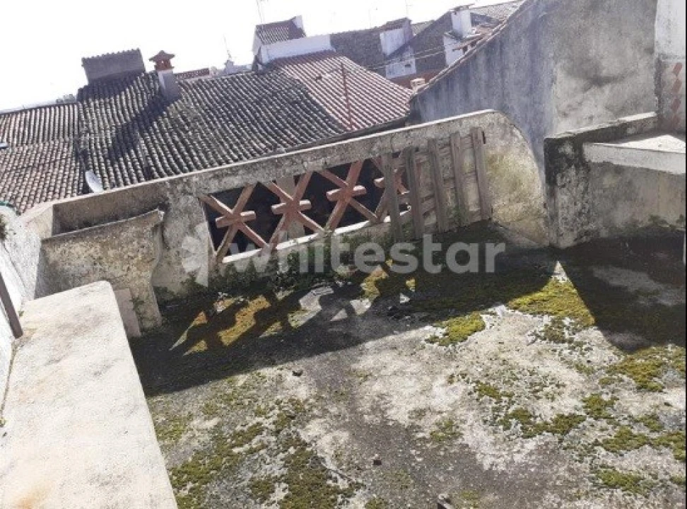 Moradia T2 para Venda em Espírito Santo, Nossa Senhora da Graça e São Simão Foto 3