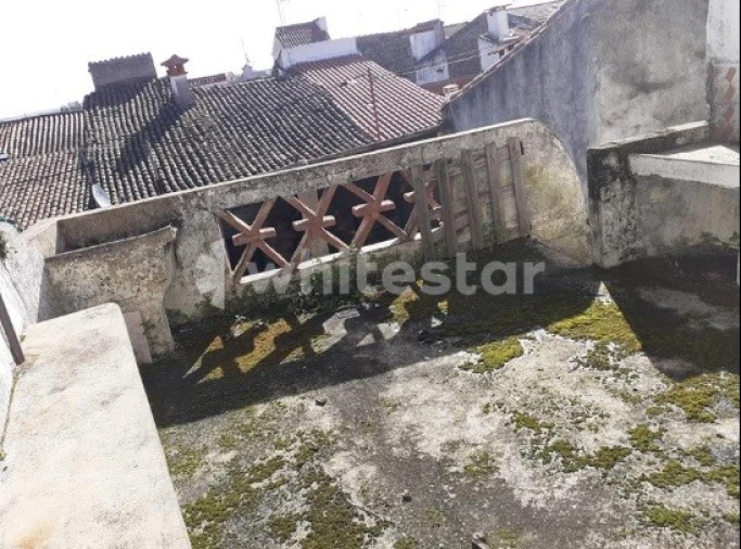 Moradia T2 para Venda em Espírito Santo, Nossa Senhora da Graça e São Simão Foto 3