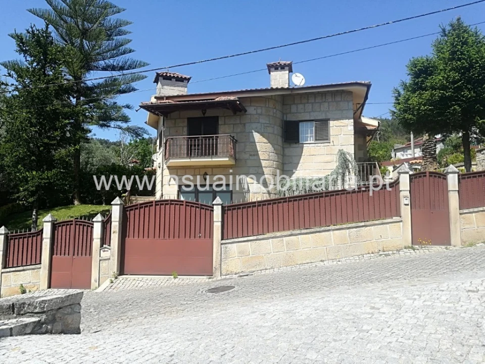 Moradia T5 para Venda em Ferreiros, Prozelo e Besteiros Foto 1