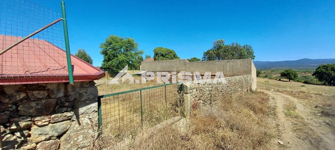 Quinta T3 para Venda em Penamacor Foto 3