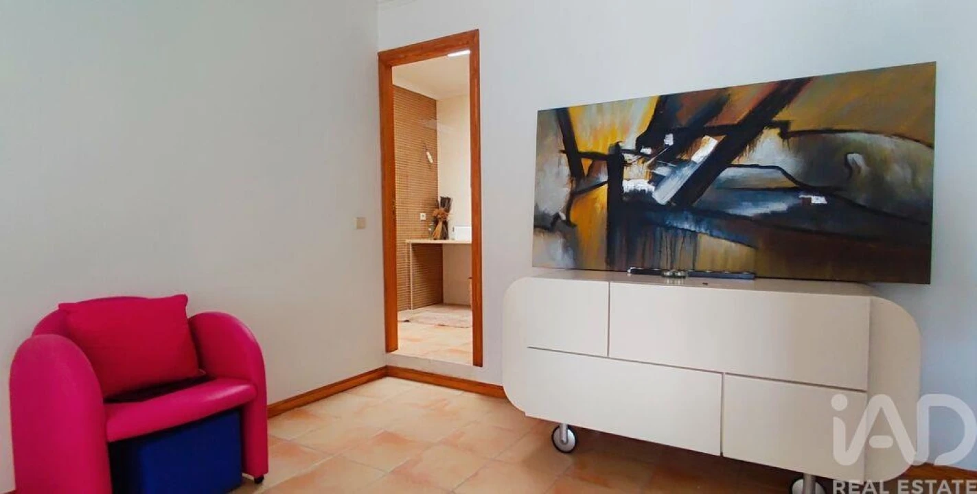 Moradia T7 para Venda em Gondarem Foto 24