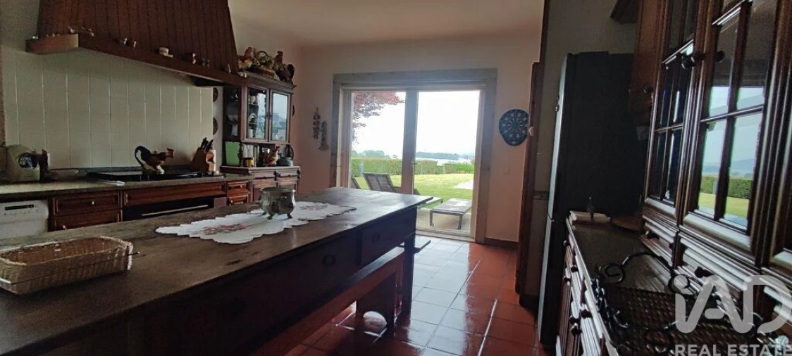 Moradia T7 para Venda em Gondarem Foto 21