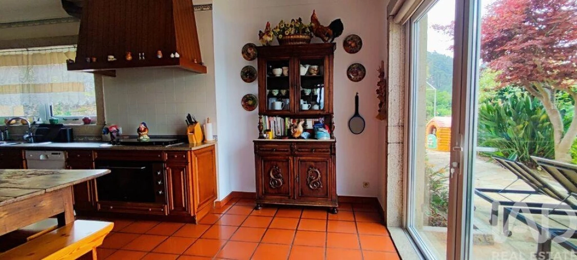 Moradia T7 para Venda em Gondarem Foto 20