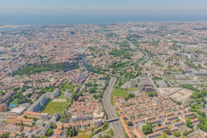 Moradia T5 para Venda em Paranhos