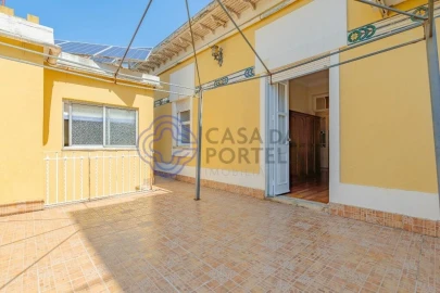 Moradia T5 para Venda em Paranhos