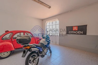 Moradia T5 para Venda em Paranhos