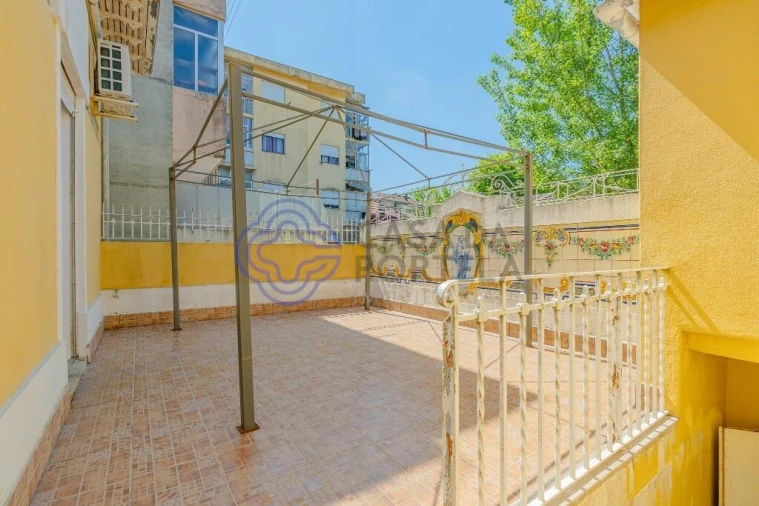 Moradia T5 para Venda em Paranhos Foto 40