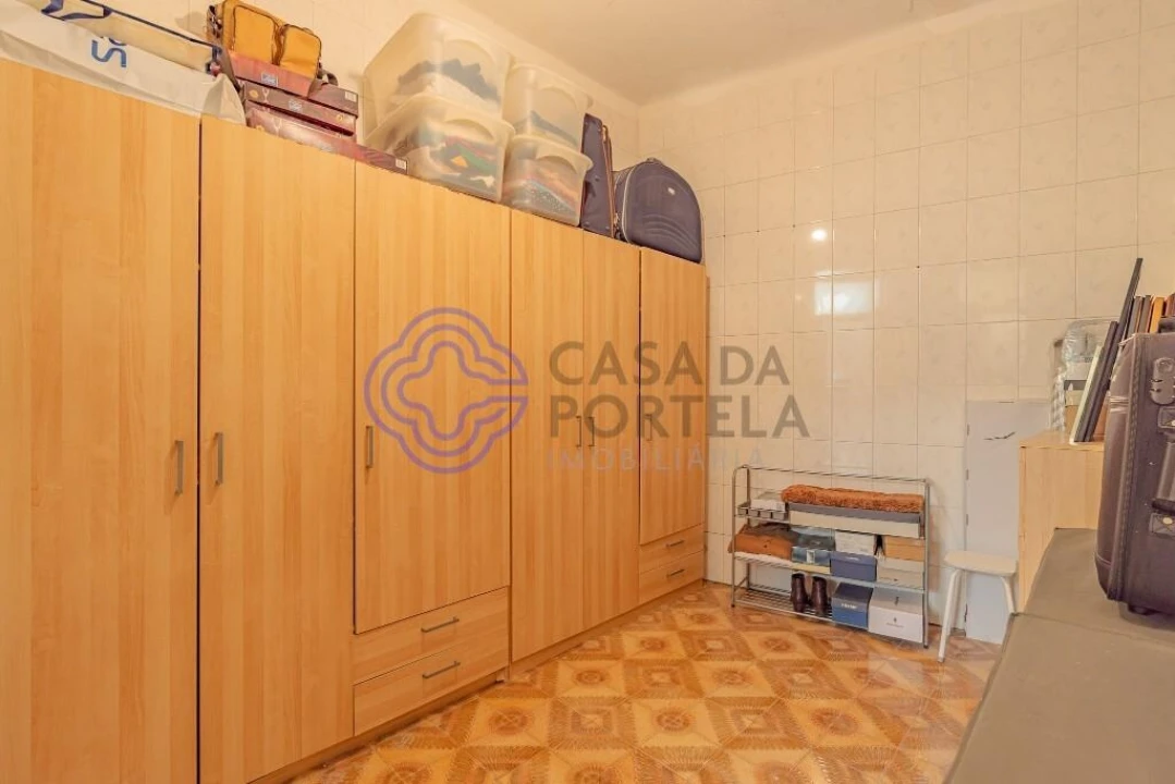 Moradia T5 para Venda em Paranhos Foto 71