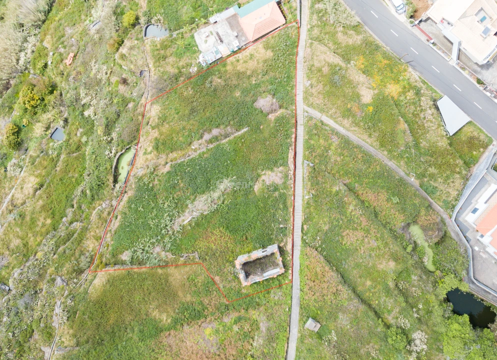 Moradia T2 para Venda em Ribeira Brava Foto 3