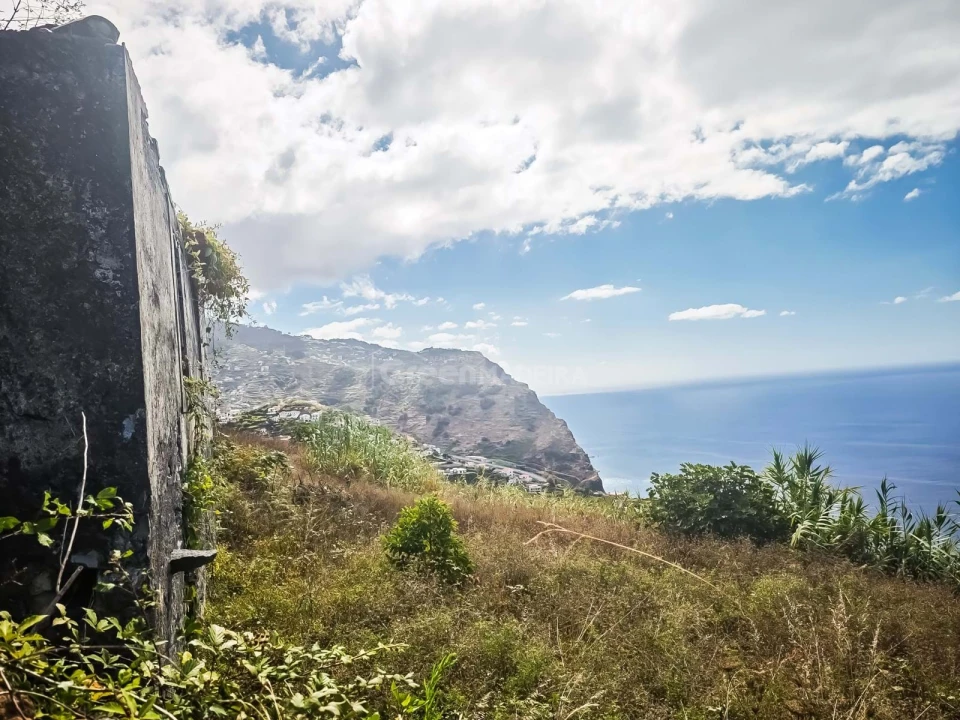 Moradia T2 para Venda em Ribeira Brava Foto 6
