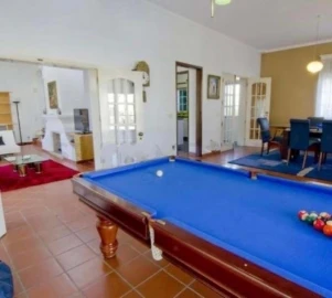 Moradia T4 para Venda em Quarteira