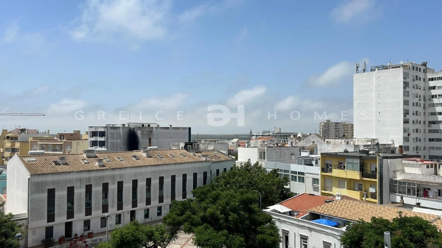 Apartamento T30 para Venda em Faro (Sé e São Pedro) Foto 33