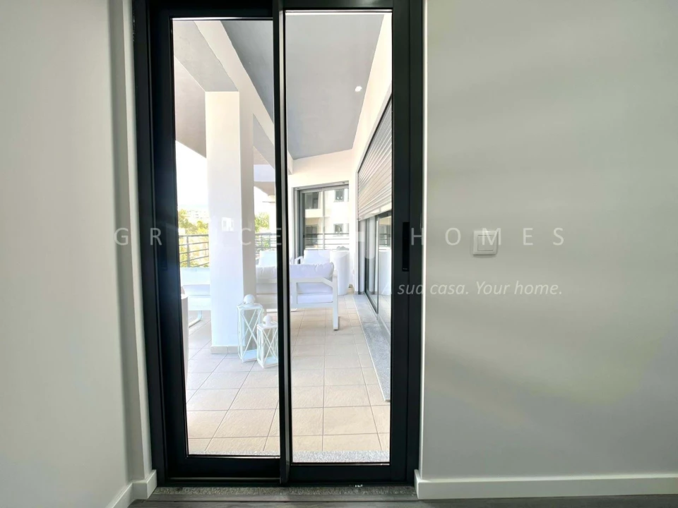 Apartamento T4 para Venda em Quelfes Foto 9