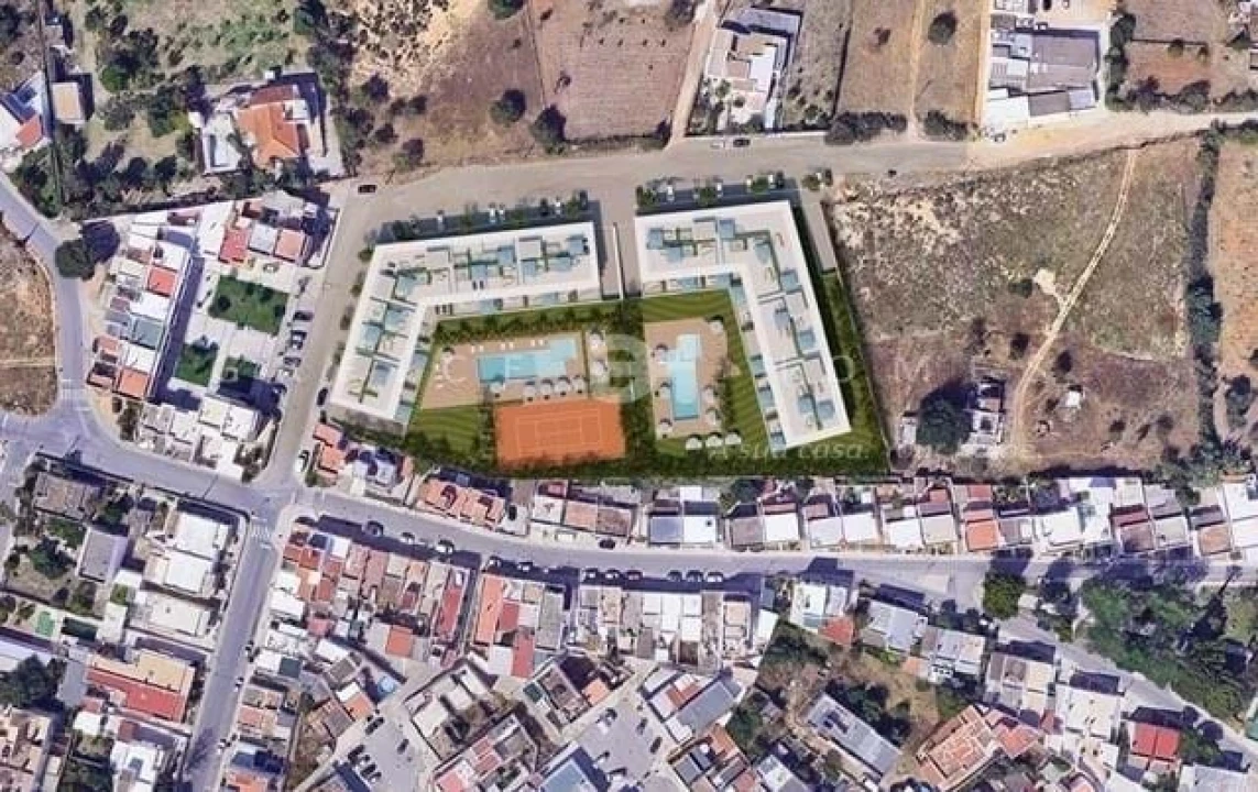 Terreno para Venda em Quelfes Foto 4