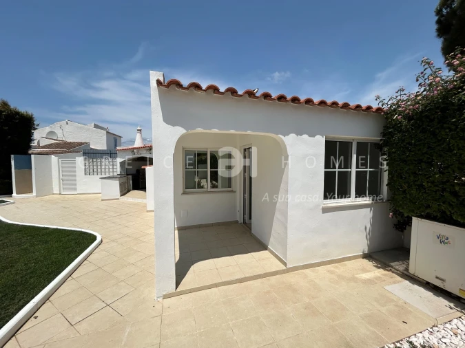 Moradia T7 para Venda em Almancil Foto 46