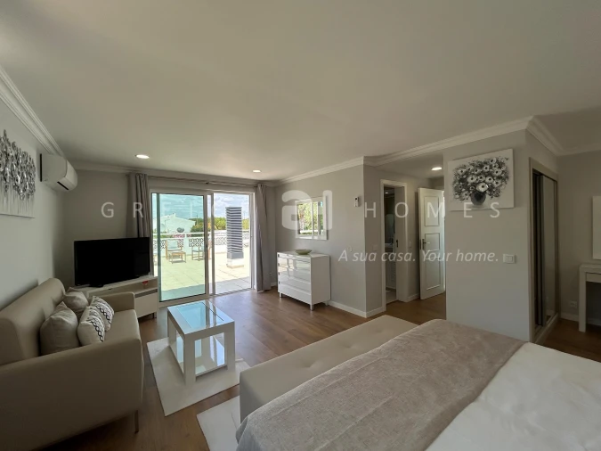 Moradia T7 para Venda em Almancil Foto 20