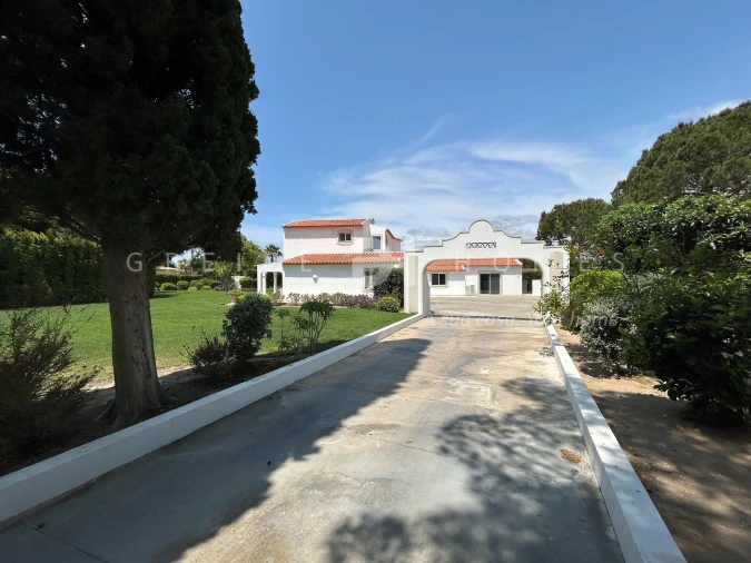 Moradia T7 para Venda em Almancil Foto 52