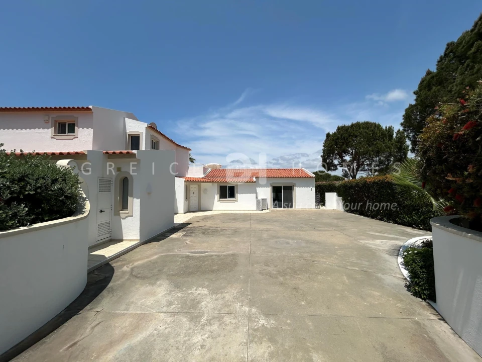 Moradia T7 para Venda em Almancil Foto 51