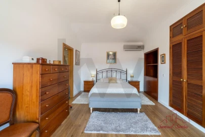 Moradia T5 para Venda em Loule (São Clemente)
