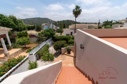 Moradia T5 para Venda em Loule (São Clemente)