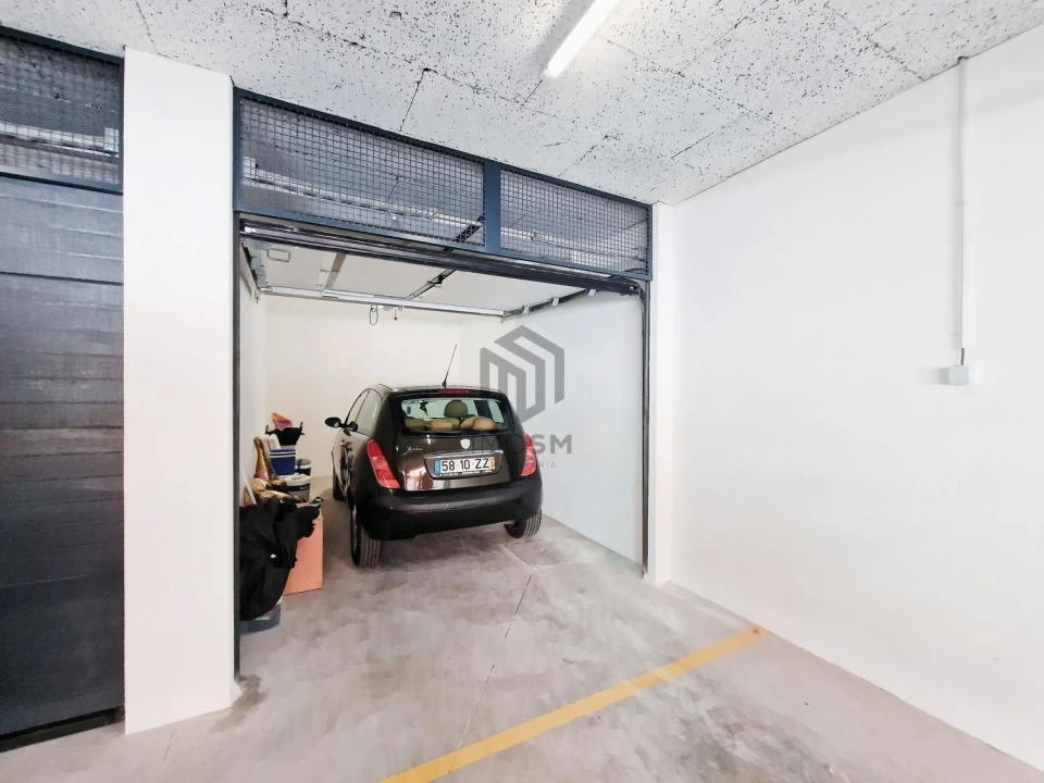 Apartamento T2 para Venda em Sacavém e Prior Velho Foto 19