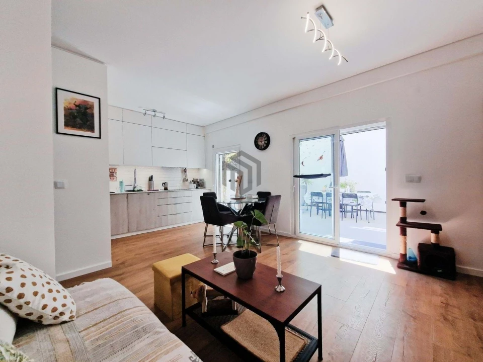 Apartamento T2 para Venda em Sacavém e Prior Velho Foto 7