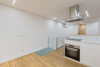 Apartamento T0 para Venda em Cedofeita, Santo Ildefonso, Sé, Miragaia, São Nicolau e Vitória